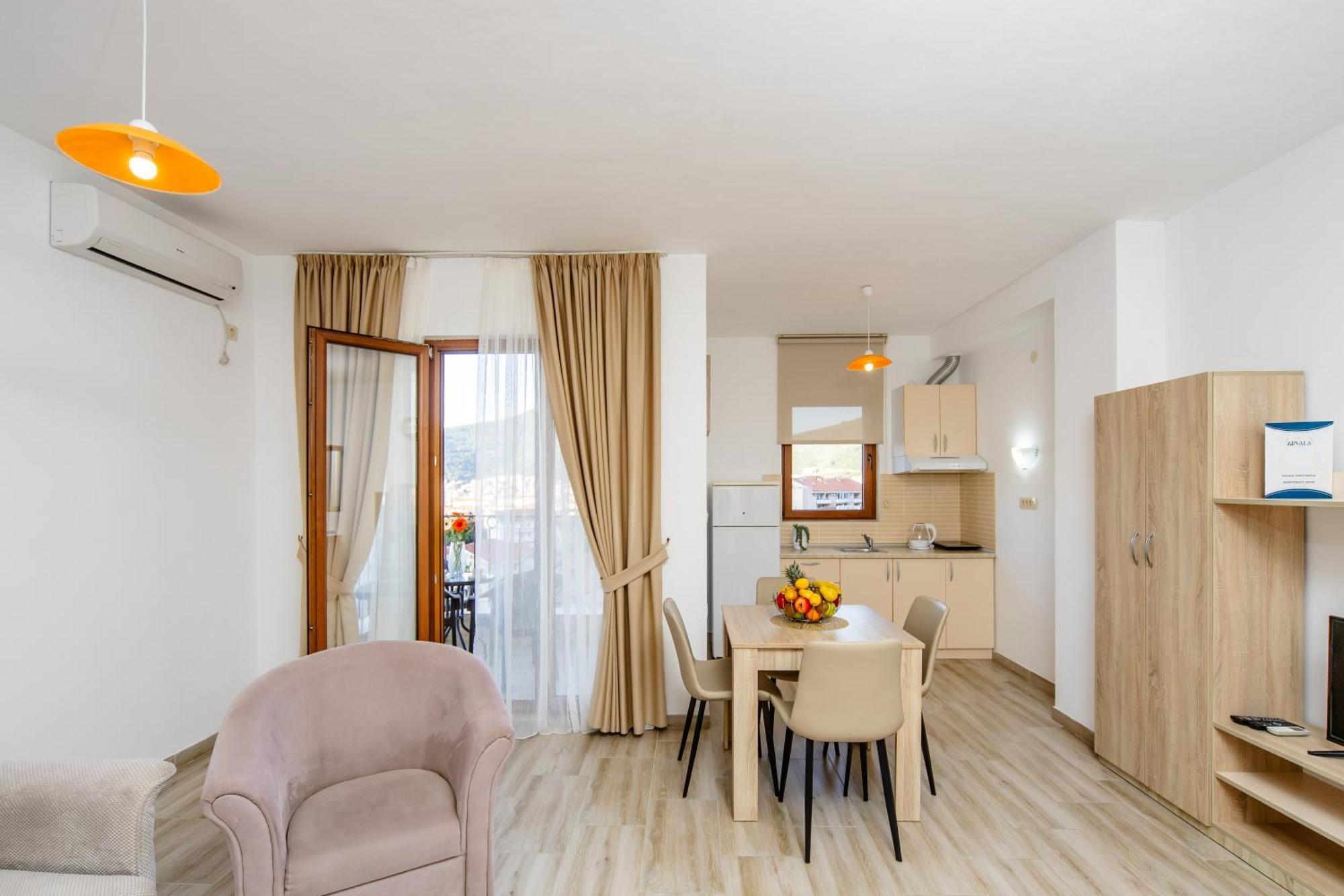 Arvala Apartments Budva Pokoj fotografie