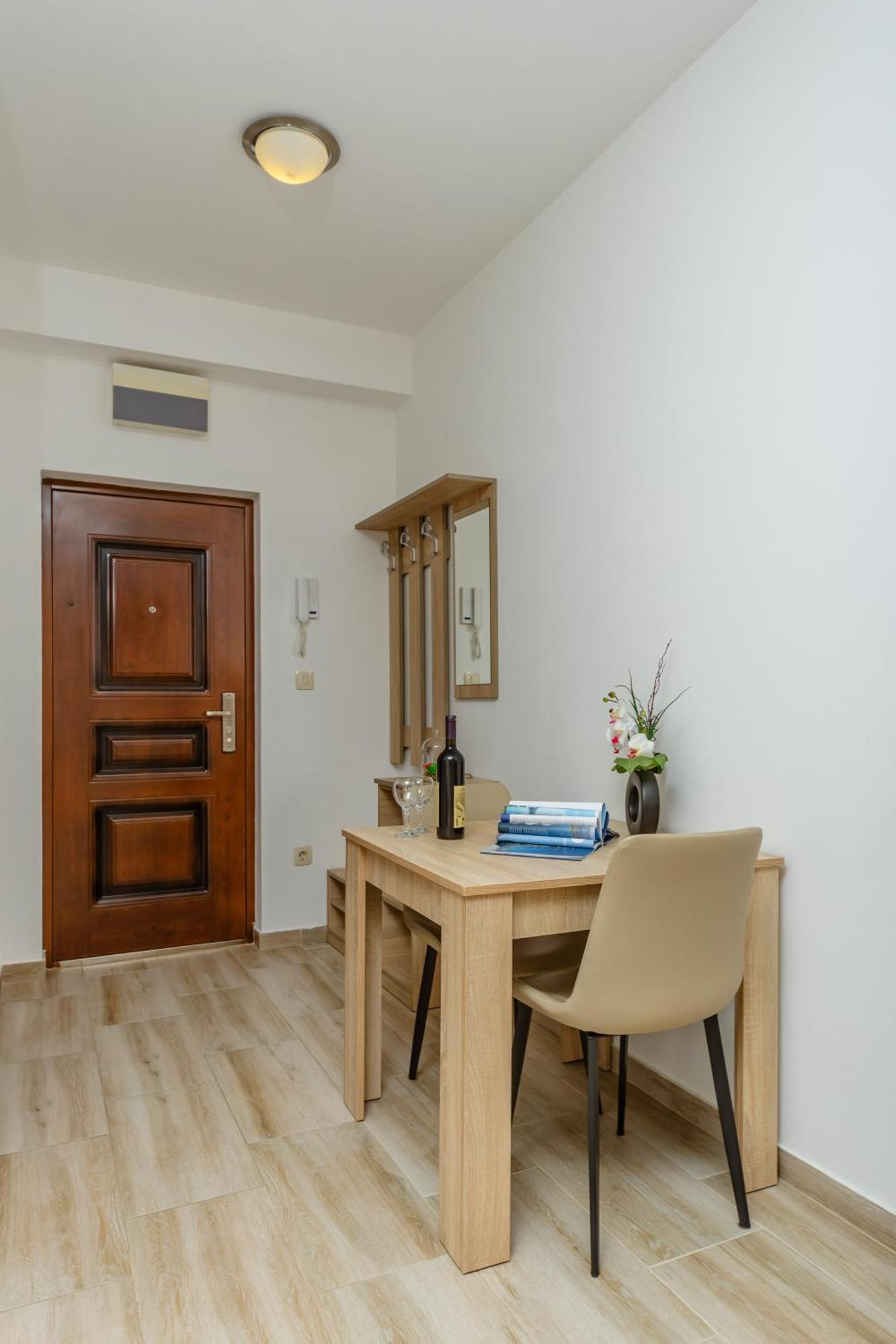 Arvala Apartments Budva Pokoj fotografie